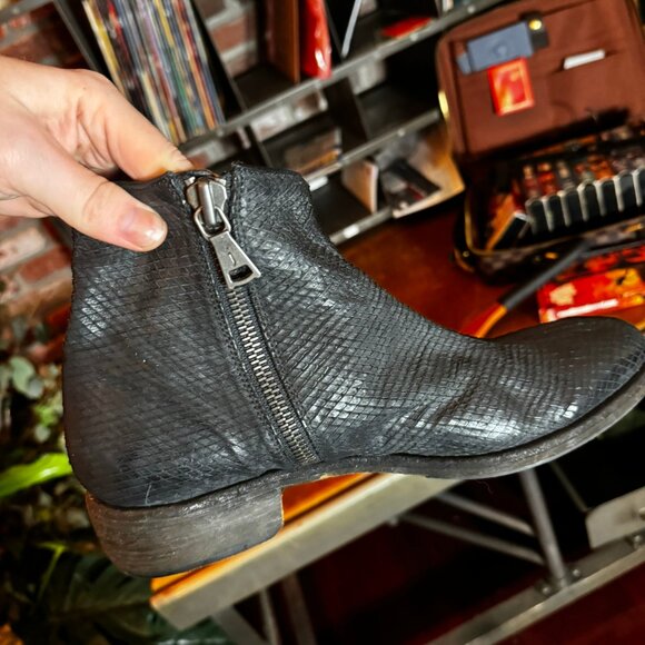 $698 JOHN VARVATOS Snakeskin Embossed Leather BOOTS (sz 10) - Picture 10 of 11